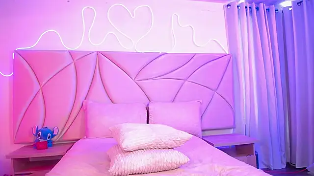 ValleryC online show from 03-05-26, 05:53