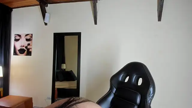 EmiliWilliams online show from 10-08-25, 12:19