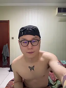 Snapshot of Eric246 chatting on 03-07-26, 05:21 Eric246 online show from 03-07-26, 05:21