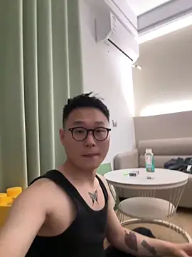 Snapshot of Eric246 chatting on 03-13-26, 03:18 Eric246 online show from 03-13-26, 03:18