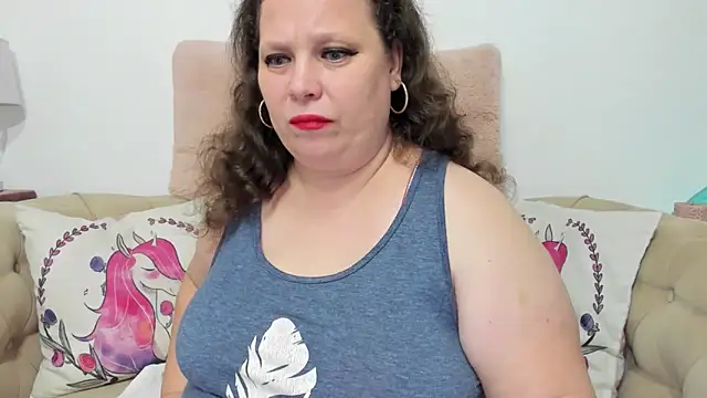 KarolineJoyy online show from 10-10-25, 07:24