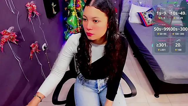 Lana stone  online show from 12-20-24, 03:14