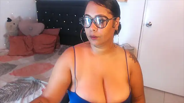 ebony Exotica online show from 12-10-24, 08:05