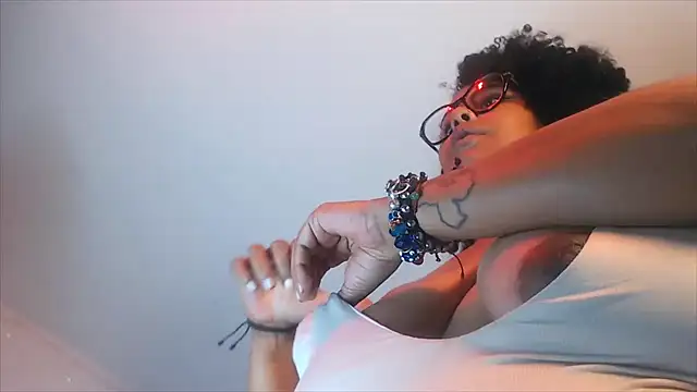 ebony Exotica online show from 12-14-24, 12:01