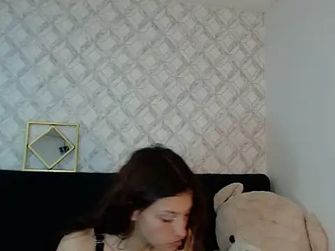 Emma-Wilson online show from 11-28-25, 04:59