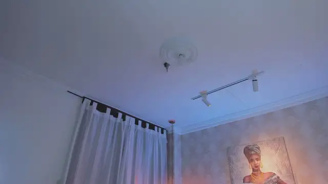 Shantall   online show from 04-07-26, 10:59