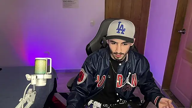 David Brown18 online show from 02-04-25, 04:15