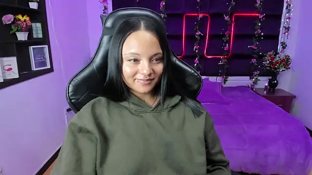 sweelanna   online show from 02-16-25, 05:15