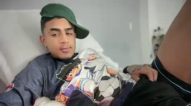 Snapshot of dominic_brandd23 chatting on 12-11-24, 12:54 dominic brandd23 online show from 12-11-24, 12:54