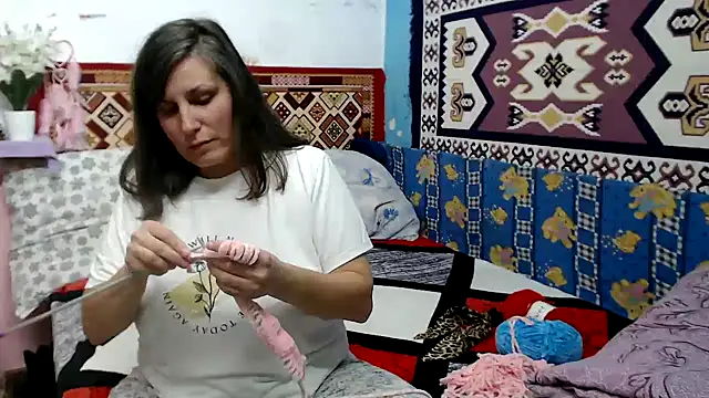 AdelineBlueEyes online show from 10-20-25, 11:10