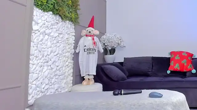 Snapshot of Deliciouslips chatting on 01-16-25, 05:33 Deliciouslips online show from 01-16-25, 05:33