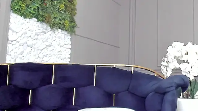 Snapshot of Deliciouslips chatting on 09-11-25, 12:38 Deliciouslips online show from 09-11-25, 12:38