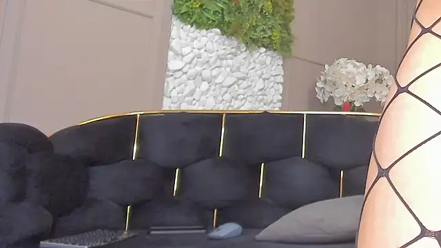 Deliciouslips online show from 02-26-26, 04:39