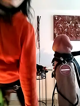 Snapshot of freyamoret chatting on 01-03-25, 01:03 freyamoret online show from 01-03-25, 01:03