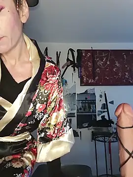 Snapshot of freyamoret chatting on 05-18-26, 04:07 freyamoret online show from 05-18-26, 04:07