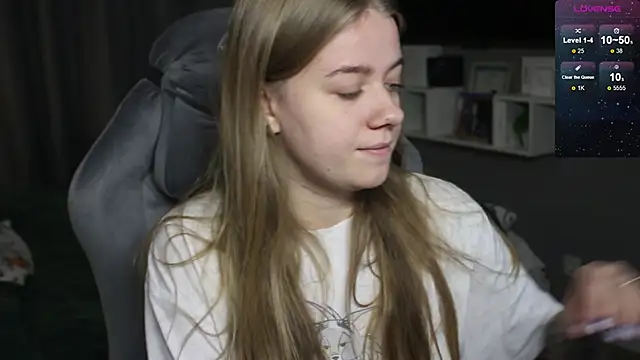 candy maggie online show from 12-07-24, 02:24