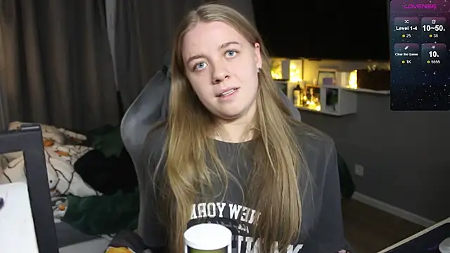 candy maggie online show from 12-16-24, 04:27