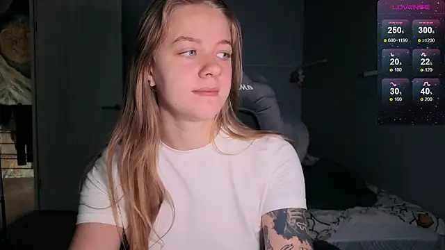 candy maggie online show from 09-08-25, 04:17