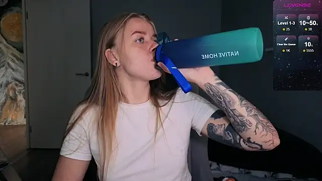 candy maggie online show from 09-16-25, 07:42