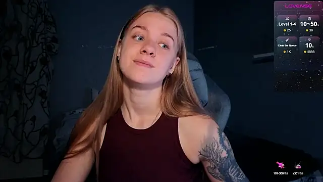 candy maggie online show from 10-10-25, 04:39