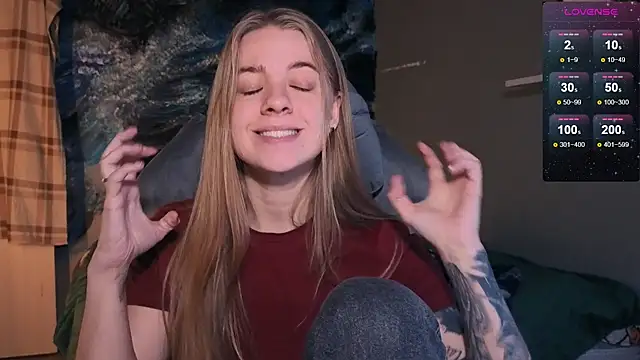 candy maggie online show from 12-01-25, 01:16