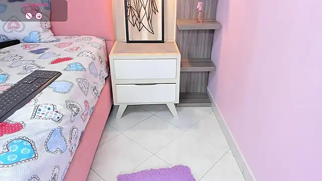 Snapshot of AMELIETARSON chatting on 01-29-25, 10:43 AMELIETARSON online show from 01-29-25, 10:43