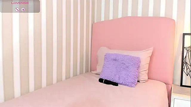 Snapshot of AMELIETARSON chatting on 02-20-25, 10:26 AMELIETARSON online show from 02-20-25, 10:26