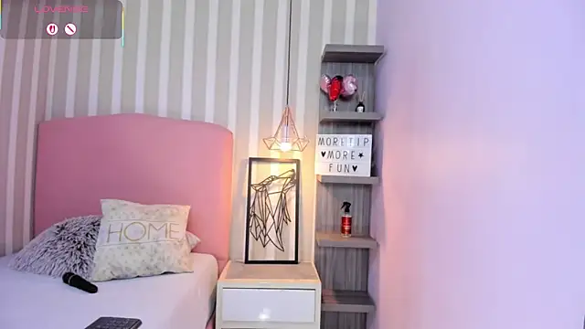 Snapshot of AMELIETARSON chatting on 09-10-25, 07:25 AMELIETARSON online show from 09-10-25, 07:25