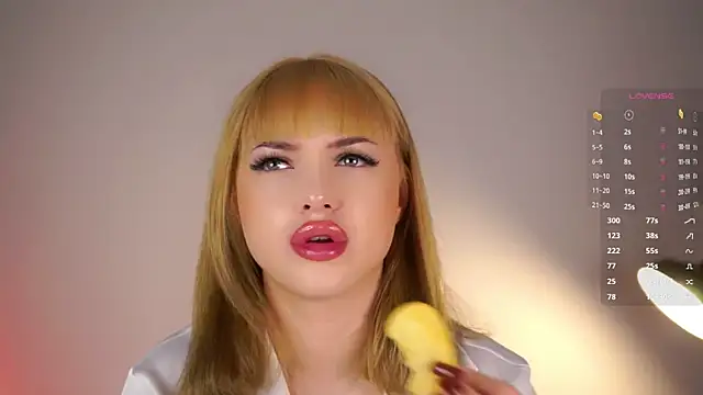 Snapshot of KateDolphin chatting on 11-08-25, 07:12 KateDolphin online show from 11-08-25, 07:12