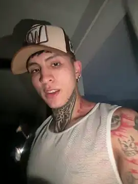 Snapshot of _Tomy08calderon chatting on 01-18-25, 12:46 Tomy08calderon online show from 01-18-25, 12:46