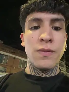 Snapshot of _Tomy08calderon chatting on 01-28-25, 12:47 Tomy08calderon online show from 01-28-25, 12:47