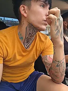 Snapshot of _Tomy08calderon chatting on 10-03-25, 06:38 Tomy08calderon online show from 10-03-25, 06:38