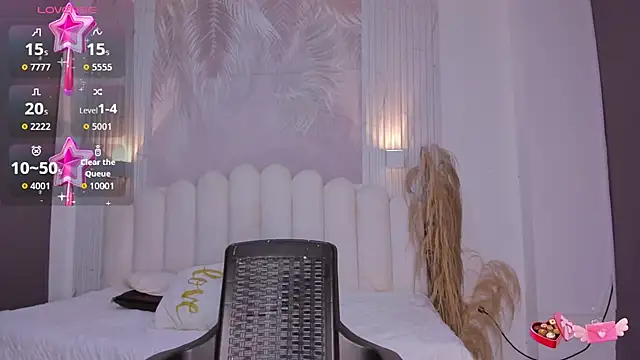 NastassjaCandy online show from 04-17-26, 08:12