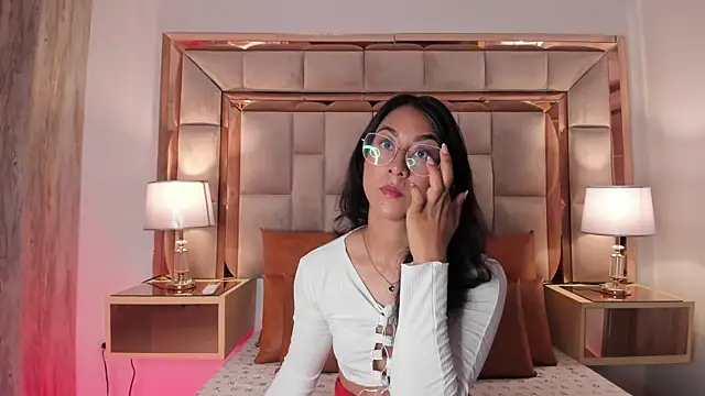 DaraBeckett online show from 01-20-25, 12:07