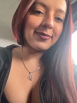 Snapshot of Isa-Jones chatting on 01-31-25, 07:08 Isa-Jones online show from 01-31-25, 07:08