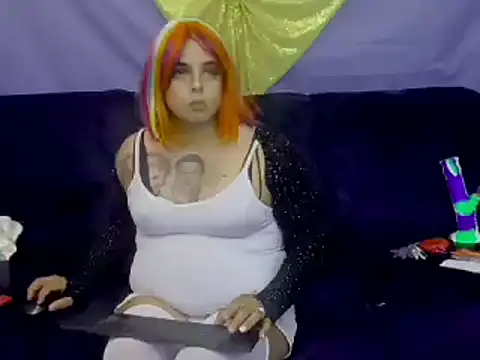 Snapshot of indica310 chatting on 01-10-25, 08:18 indica310 online show from 01-10-25, 08:18