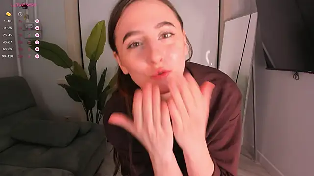 helen ramsay online show from 10-03-25, 02:58