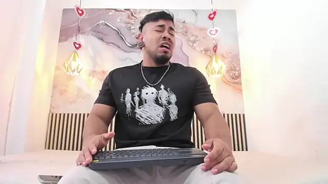 BrianMalonee online show from 04-04-26, 12:24