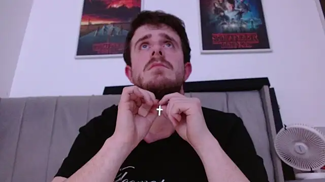 Snapshot of maxy49 chatting on 12-03-25, 05:55 maxy49 online show from 12-03-25, 05:55