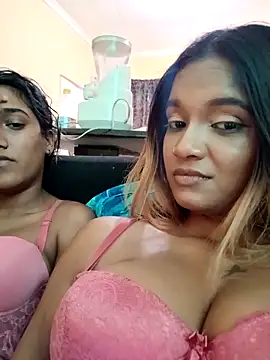 Indianqueen03 online show from 10-18-25, 01:56