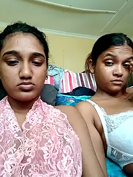 Indianqueen03 online show from 10-29-25, 10:06