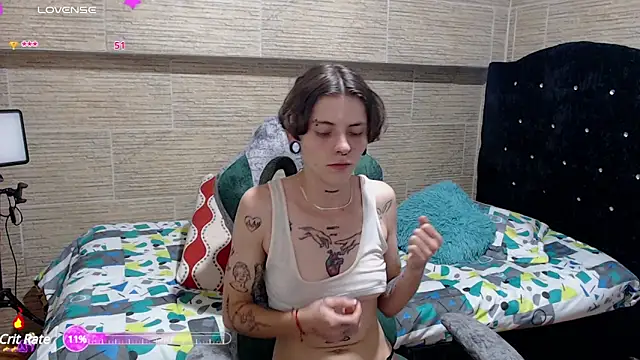 pretty cristal69 online show from 12-18-24, 06:32