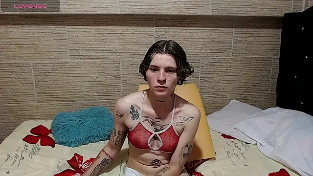 pretty cristal69 online show from 02-10-25, 10:51