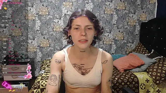 pretty cristal69 online show from 04-25-26, 02:14