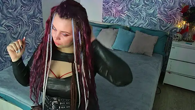Snapshot of Miss_Maya_Mils chatting on 05-19-26, 01:11 Miss Maya Mils online show from 05-19-26, 01:11