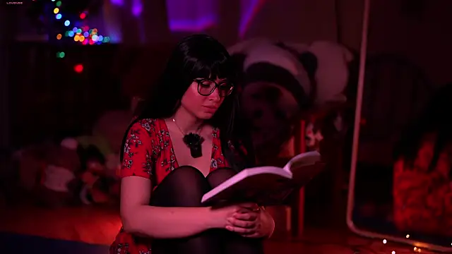 SweetyKitty18 online show from 04-25-26, 05:54