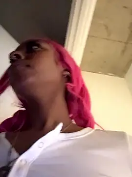 Your Paris online show from 02-12-26, 04:40