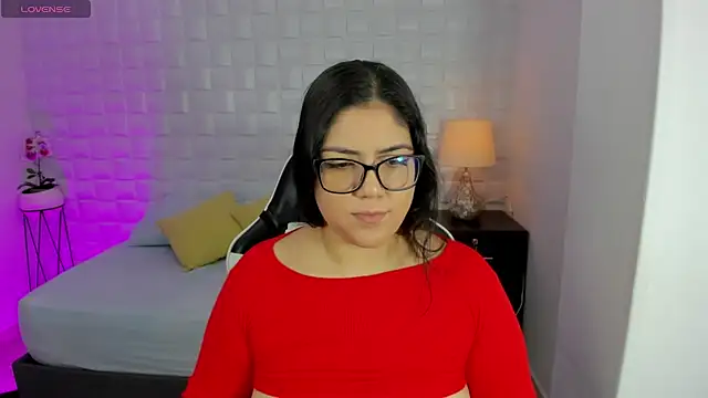 Snapshot of iris_torrez_ chatting on 06-04-26, 12:11 iris torrez online show from 06-04-26, 12:11