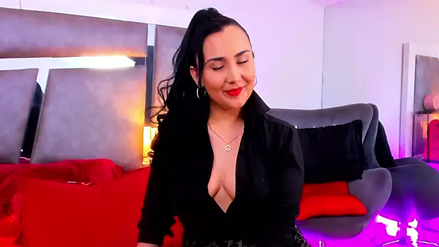 Snapshot of Evangeline_Taylorr chatting on 02-28-25, 08:07 Evangeline Taylorr online show from 02-28-25, 08:07