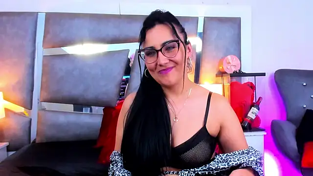 Snapshot of Evangeline_Taylorr chatting on 03-02-25, 01:26 Evangeline Taylorr online show from 03-02-25, 01:26